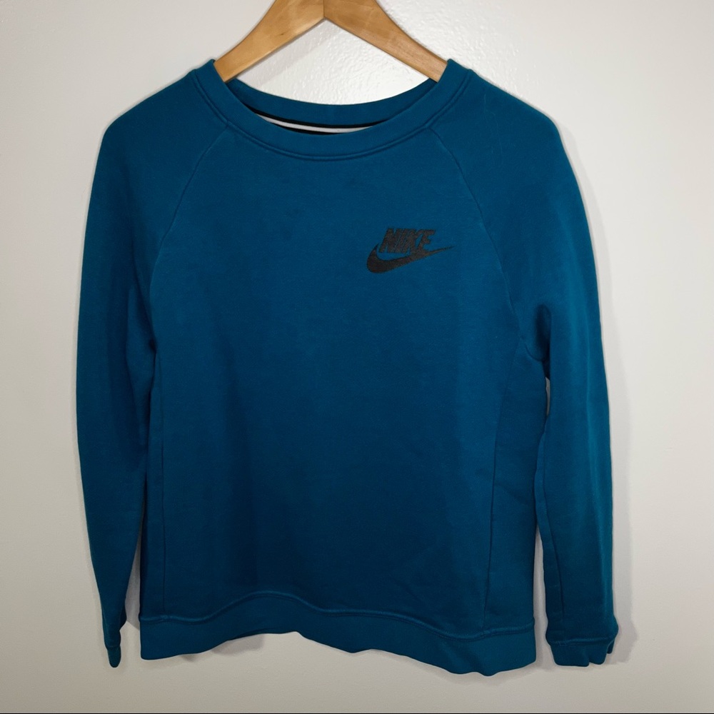 Nike Pullover - image 1